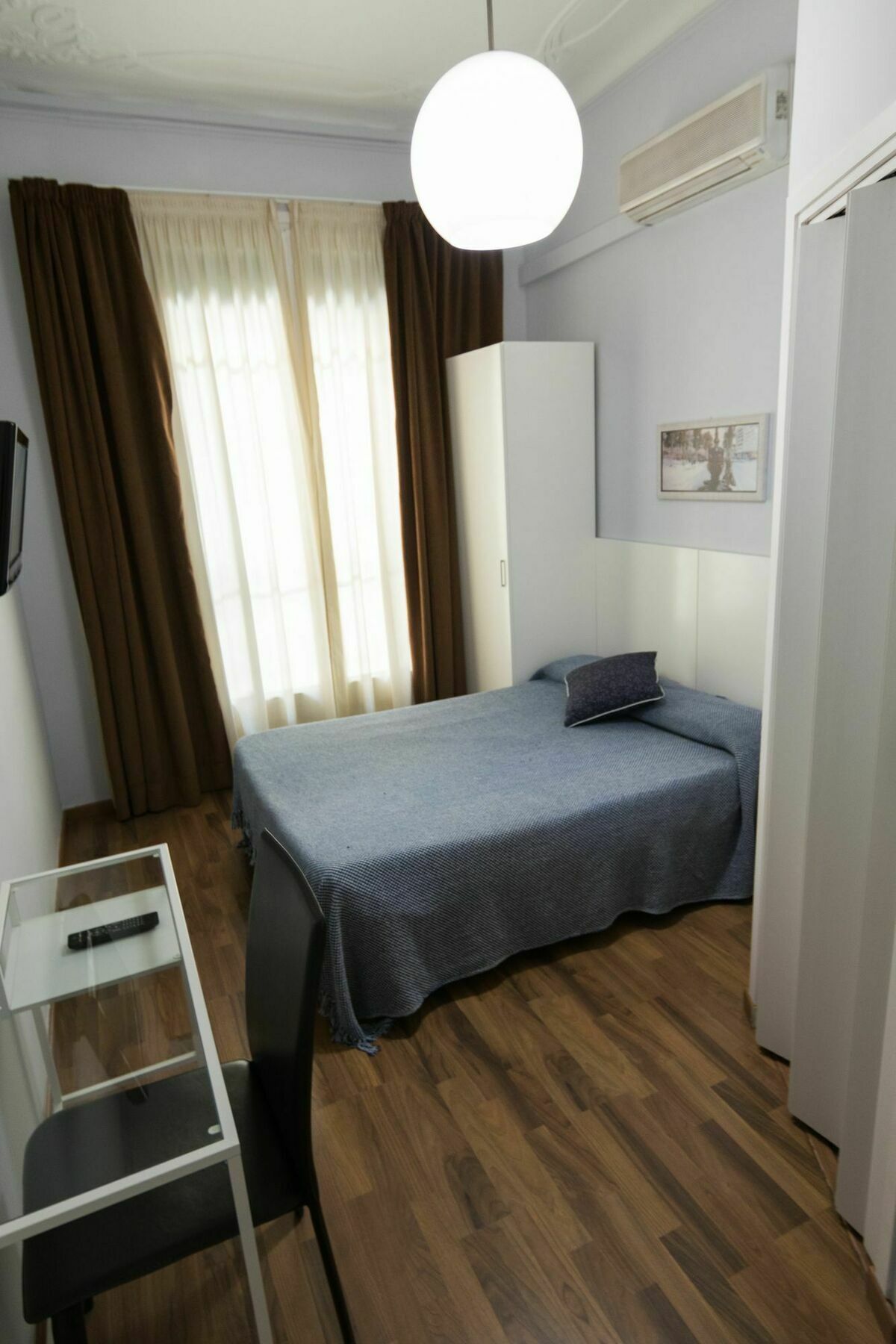 Hostal Lesseps Barcelona Luaran gambar